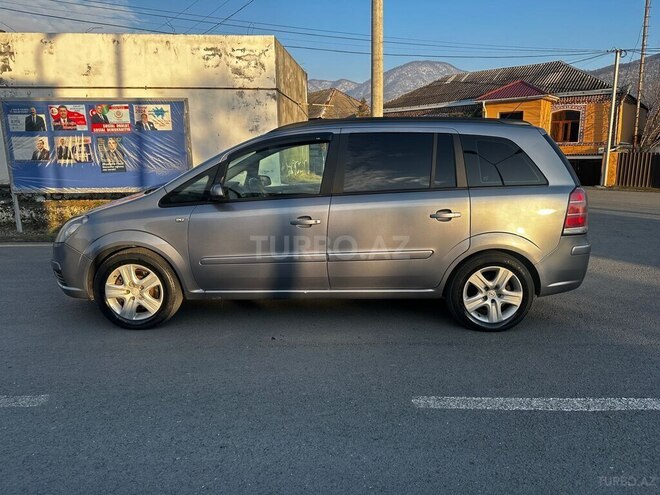 Opel Zafira 2005, 327,385 km - 2.2 l - Zaqatala