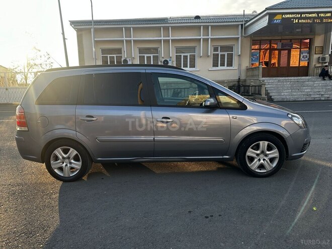 Opel Zafira 2005, 327,385 km - 2.2 l - Zaqatala