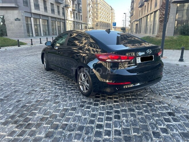 Hyundai Elantra 2017, 111,045 km - 2.0 l - Bakı