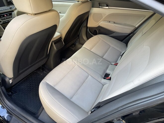 Hyundai Elantra 2017, 111,045 km - 2.0 l - Bakı