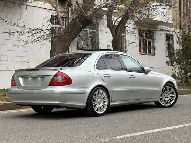 Mercedes E 240 2002, 279,000 km - 2.6 l - Bakı