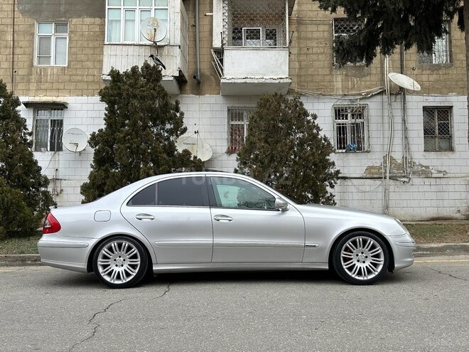 Mercedes E 240 2002, 279,000 km - 2.6 l - Bakı
