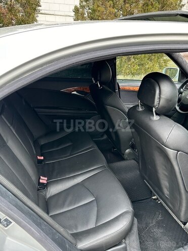 Mercedes E 240 2002, 279,000 km - 2.6 l - Bakı