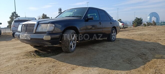 Mercedes E 300 1993, 457,000 km - 3.0 l - Bakı