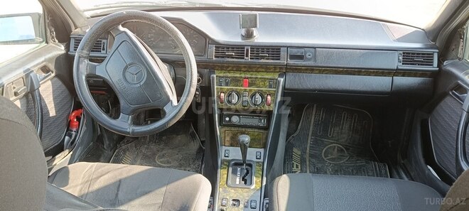 Mercedes E 300 1993, 457,000 km - 3.0 l - Bakı