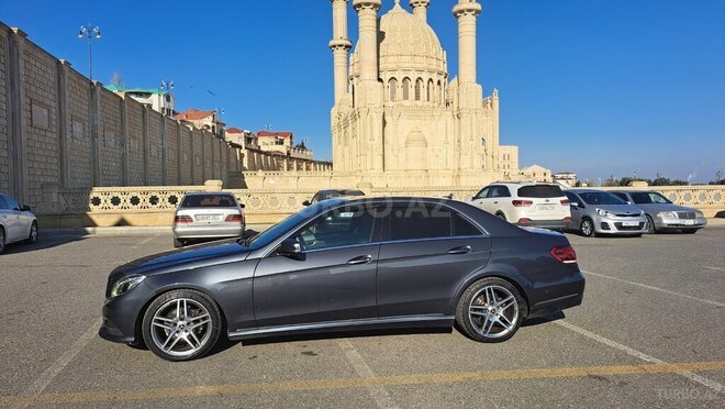 Mercedes E 220 2013, 263,450 km - 2.2 l - Bakı
