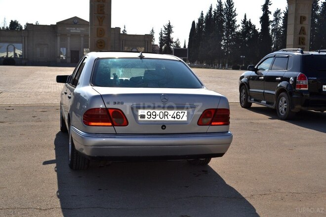Mercedes E 320 1996, 450,000 km - 3.2 l - Saatlı