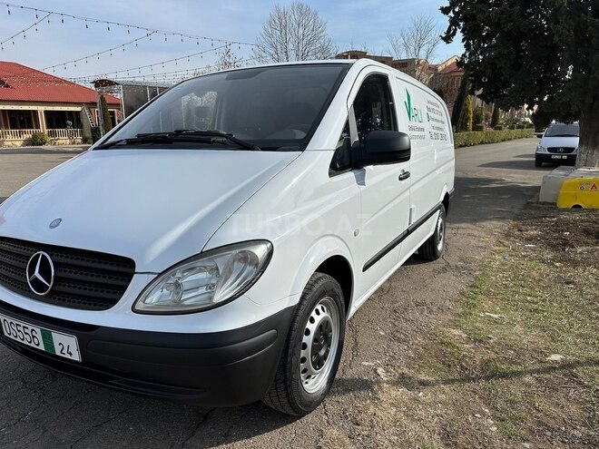 Mercedes Vito 111