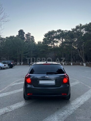 Kia Ceed 2009, 246,000 km - 1.6 л - Sumqayıt
