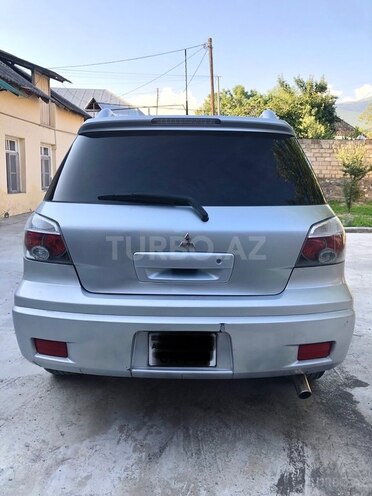 Mitsubishi Outlander 2006, 283,000 km - 2.4 l - Şəki
