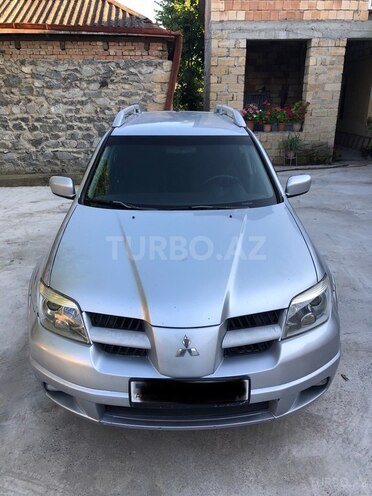 Mitsubishi Outlander 2006, 283,000 km - 2.4 l - Şəki