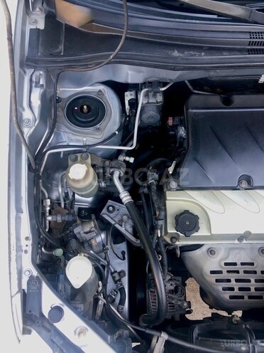 Mitsubishi Outlander 2006, 283,000 km - 2.4 l - Şəki