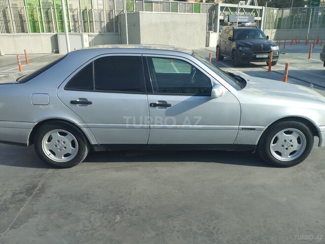 Mercedes C 180 1995, 470,000 km - 1.8 l - Bakı