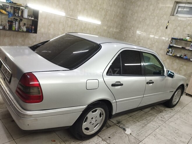 Mercedes C 180 1995, 470,000 km - 1.8 l - Bakı