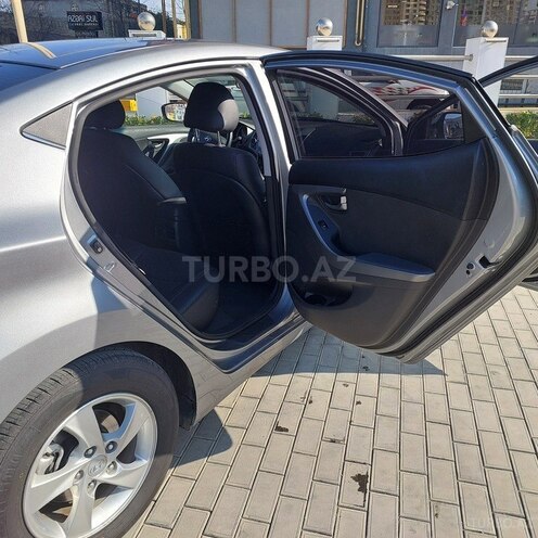 Hyundai Elantra 2015, 103,325 km - 1.6 l - Bakı