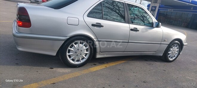 Mercedes C 200 2000, 317,000 km - 2.0 l - Göyçay