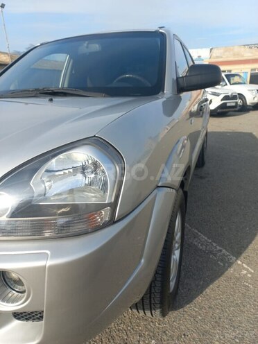 Hyundai Tucson 2007, 143,000 km - 2.0 л - Samux