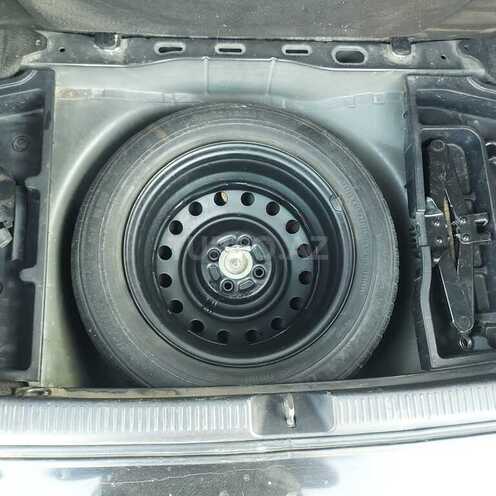 Toyota Corolla 2006, 290,000 km - 1.4 l - Bakı