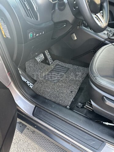 Kia Sportage 2011, 153,875 km - 2.0 l - Bakı