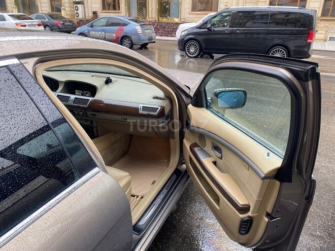 BMW 740Le 2006, 318,000 km - 4.0 l - Bakı