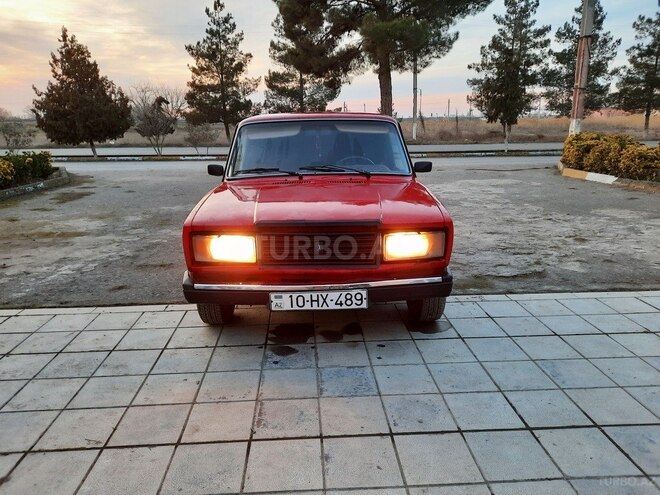 LADA (VAZ) 2107 1998, 40,987 km - 1.6 л - Salyan