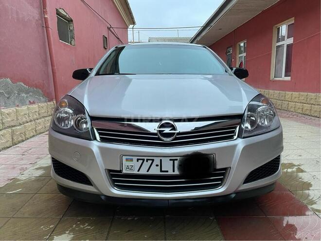 Opel Astra 2010, 200,000 km - 1.3 l - Bakı