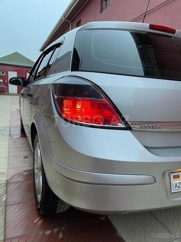 Opel Astra 2010, 200,000 km - 1.3 l - Bakı