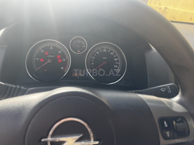 Opel Astra 2005, 282,621 km - 1.3 l - Tovuz