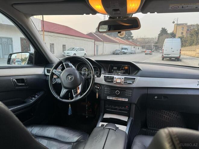 Mercedes E 220 2015, 223,600 km - 2.2 l - Bakı