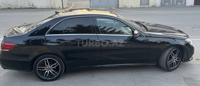 Mercedes E 220 2015, 223,600 km - 2.2 l - Bakı