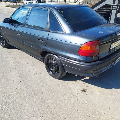 Opel Astra 1995, 29,500 km - 1.7 л - Bakı