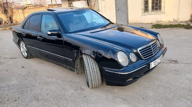 Mercedes E 240