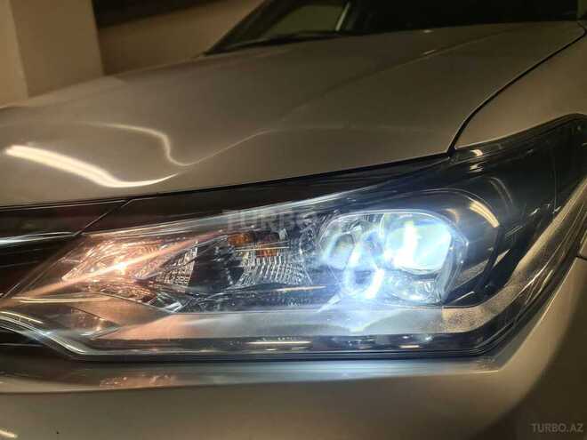 Toyota Corolla 2019, 94,300 km - 1.5 л - Bakı