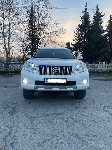 Toyota Prado 2012, 130,000 km - 2.7 l - Zaqatala