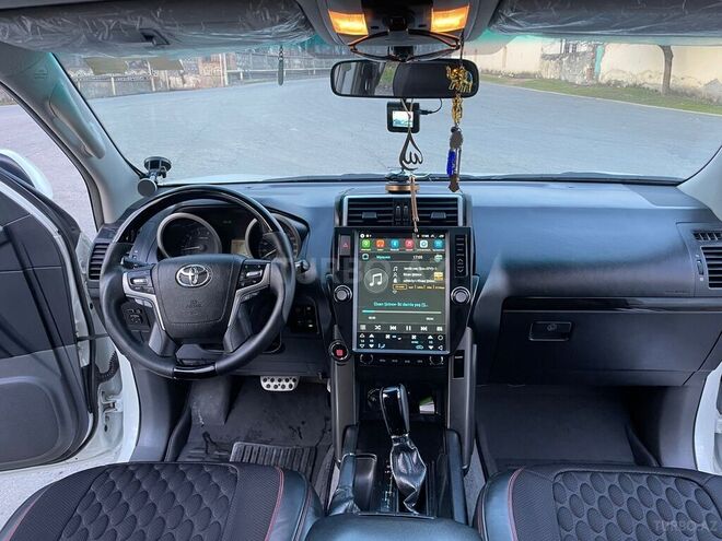 Toyota Prado 2012, 130,000 km - 2.7 l - Zaqatala