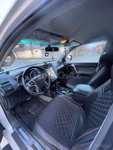 Toyota Prado 2012, 130,000 km - 2.7 l - Zaqatala