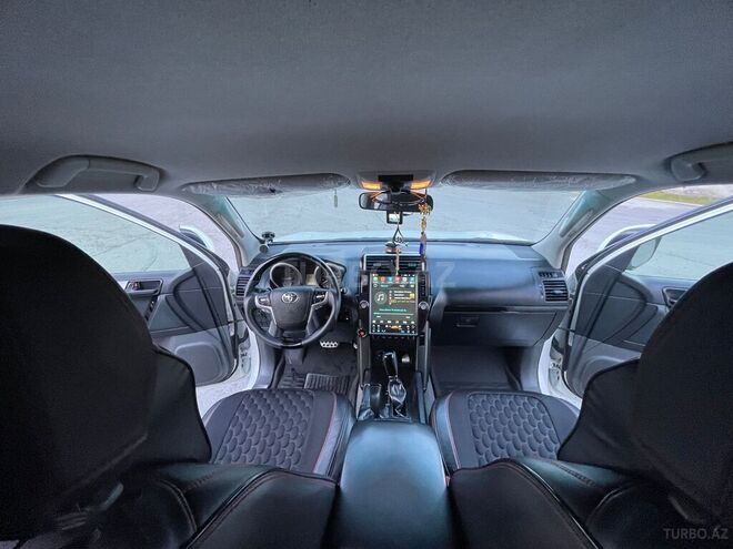 Toyota Prado 2012, 130,000 km - 2.7 l - Zaqatala
