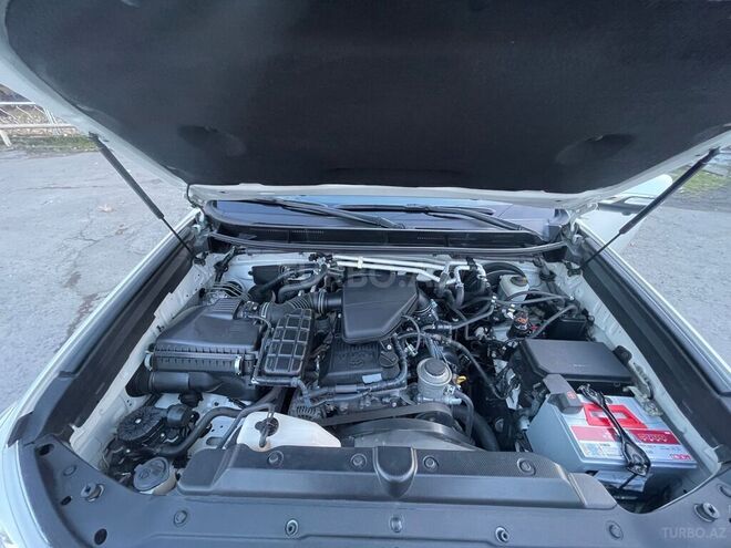 Toyota Prado 2012, 130,000 km - 2.7 l - Zaqatala