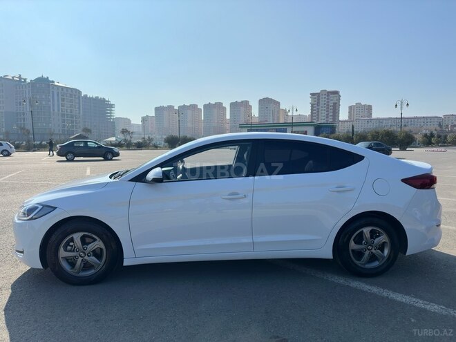 Hyundai Elantra 2018, 85,689 km - 1.6 л - Sumqayıt