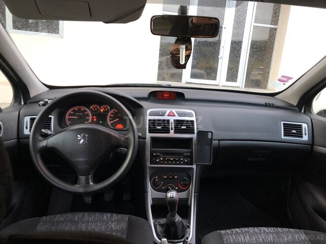 Peugeot 307 2005, 30,000 km - 2.0 l - Bakı