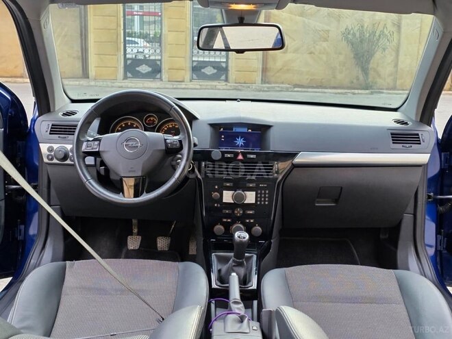 Opel Astra 2009, 160,000 km - 1.4 l - Gəncə