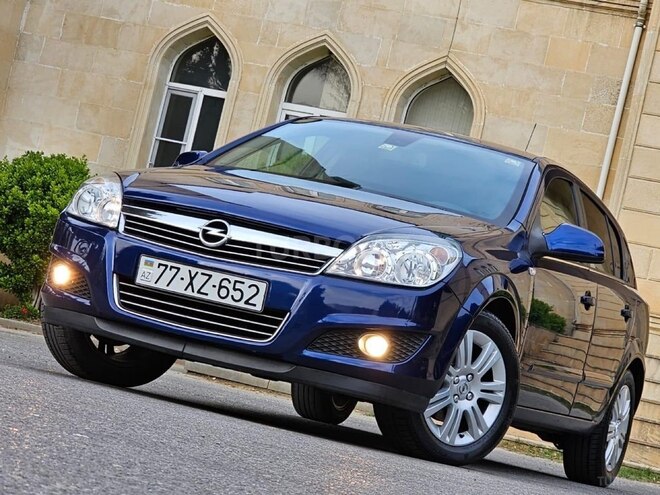 Opel Astra 2009, 160,000 km - 1.4 l - Gəncə