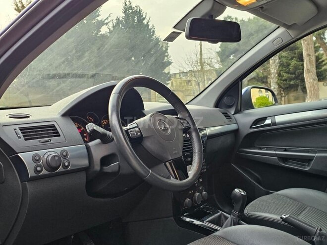 Opel Astra 2009, 160,000 km - 1.4 l - Gəncə