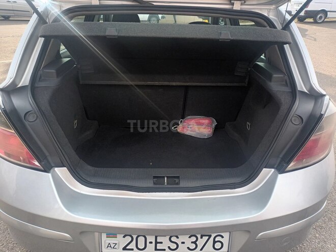 Opel Astra 2010, 153,260 km - 1.4 l - Tovuz