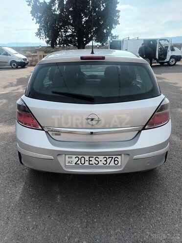 Opel Astra 2010, 153,260 km - 1.4 l - Tovuz