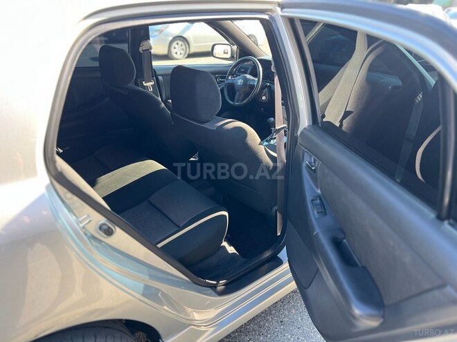 Toyota Corolla 2005, 160,000 km - 1.4 l - Bakı