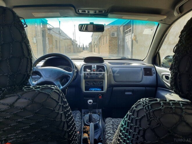 Mitsubishi  2002, 330,000 km - 1.9 l - Gəncə