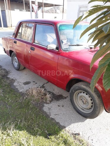 LADA (VAZ) 2107 1983, 100,000 km - 1.5 l - Salyan