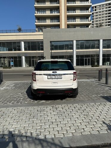 Ford Explorer 2015, 135,000 km - 3.5 л - Bakı