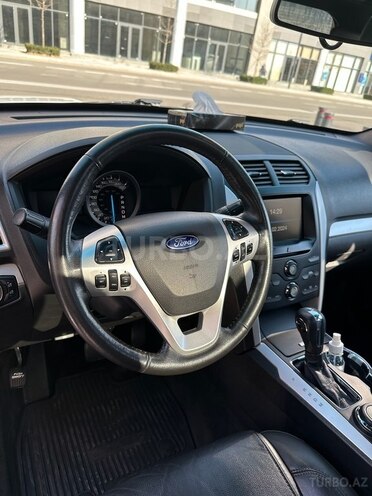 Ford Explorer 2015, 135,000 km - 3.5 л - Bakı